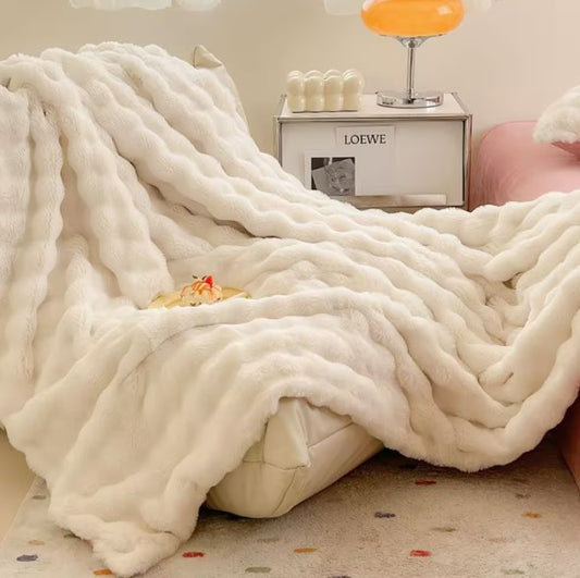 FluffyWave Blanket
